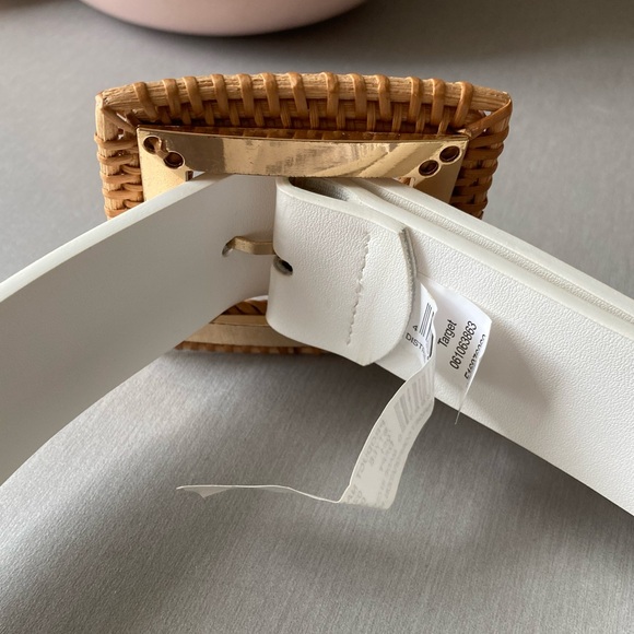 WHITE LEATHER WIDE WOVEN WICKER SQUARE BUCKLE BELT - Picture 6 of 15